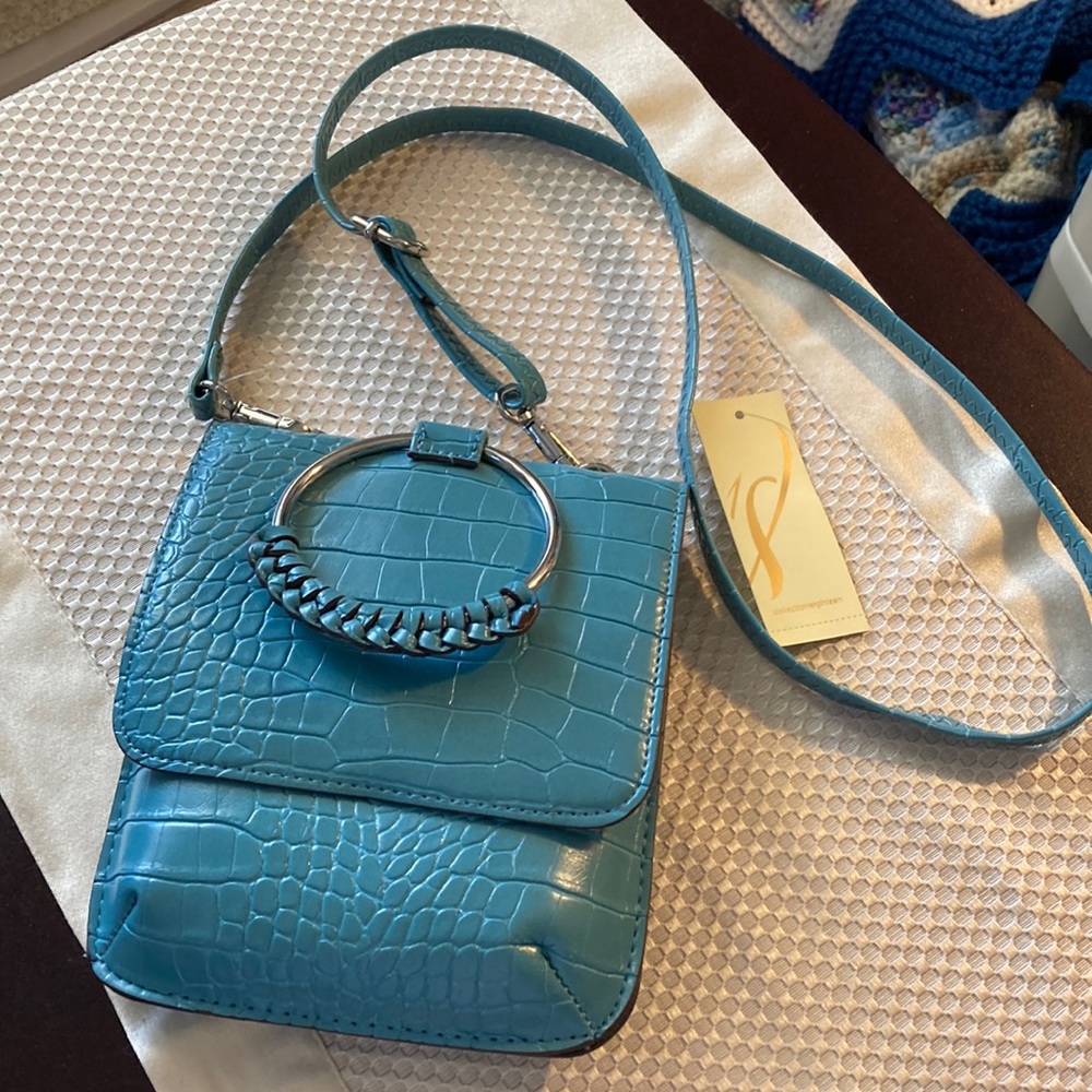 NWT Collection Eighteen Teal Cross Body Animal Textured Bag